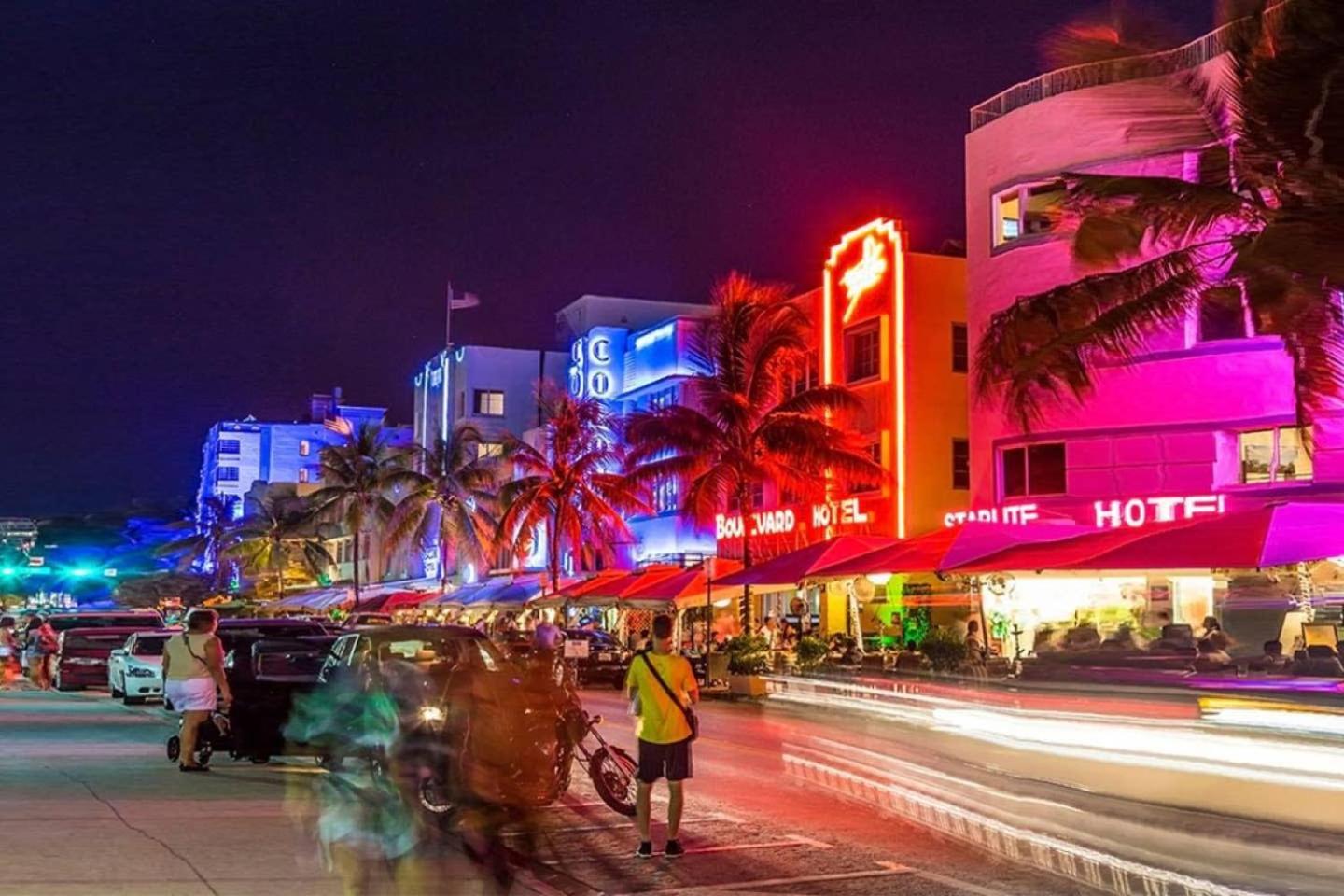 2 Bedroom Apartment 3 Minute Walk To South Beach & Ocean Drive Miami Beach Buitenkant foto