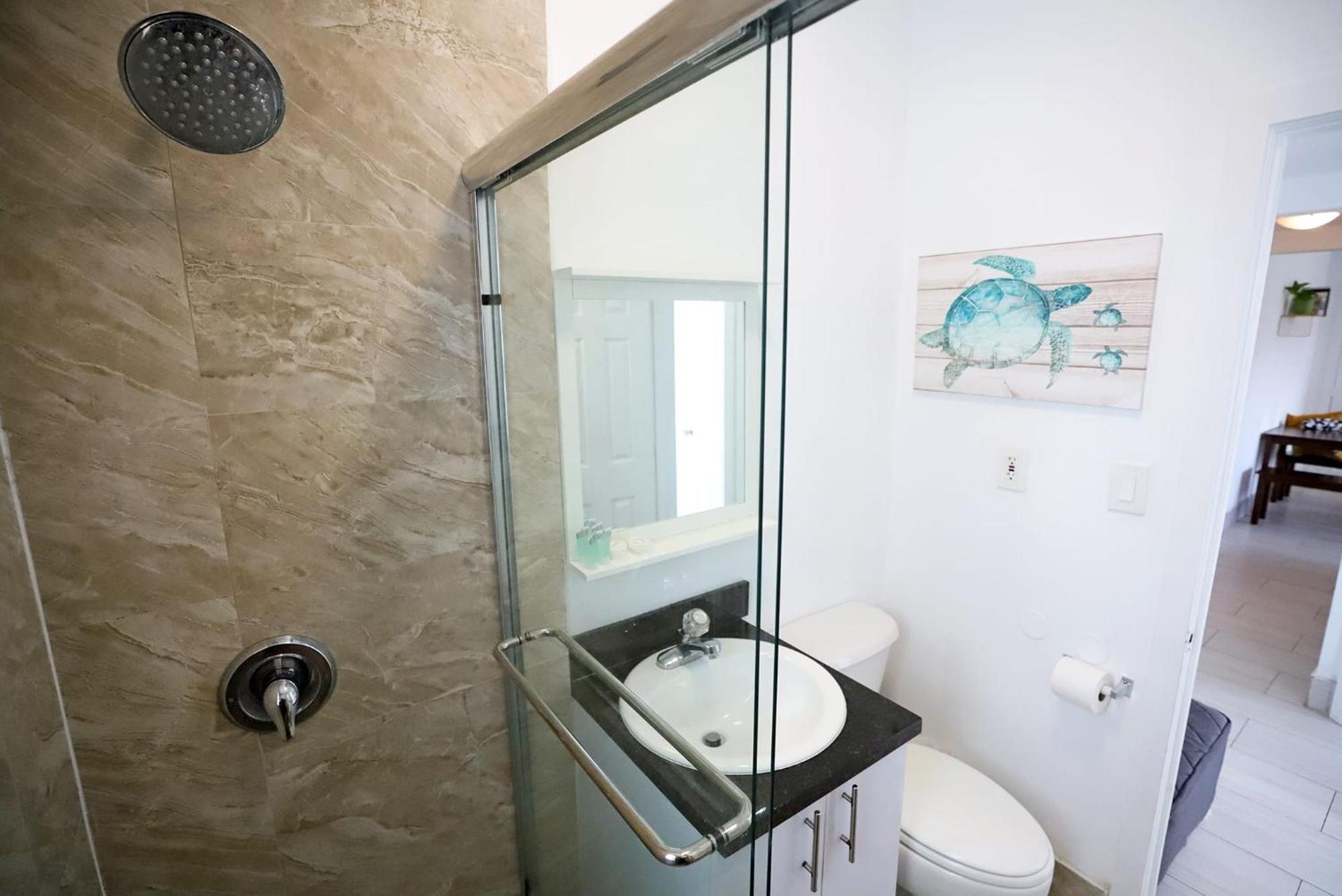 2 Bedroom Apartment 3 Minute Walk To South Beach & Ocean Drive Miami Beach Buitenkant foto
