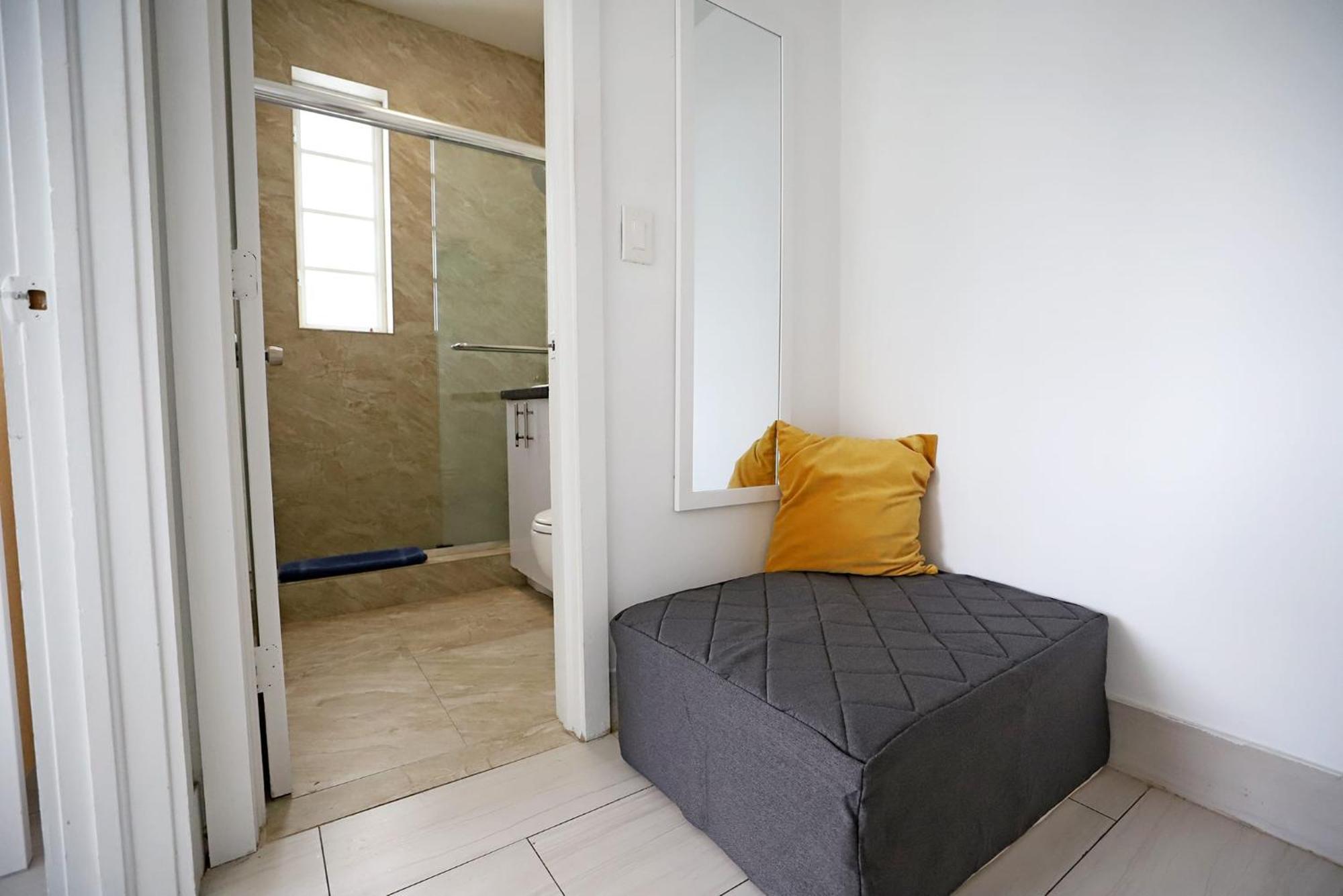 2 Bedroom Apartment 3 Minute Walk To South Beach & Ocean Drive Miami Beach Buitenkant foto