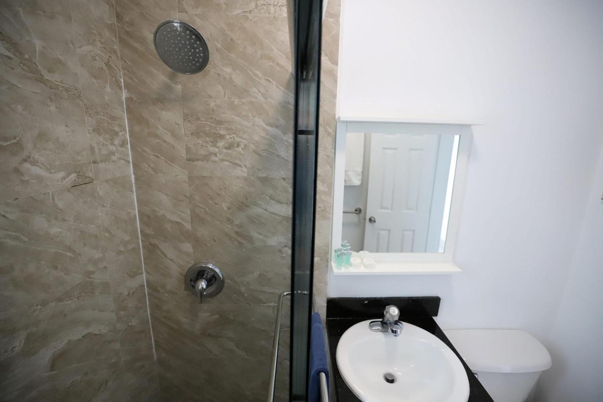 2 Bedroom Apartment 3 Minute Walk To South Beach & Ocean Drive Miami Beach Buitenkant foto